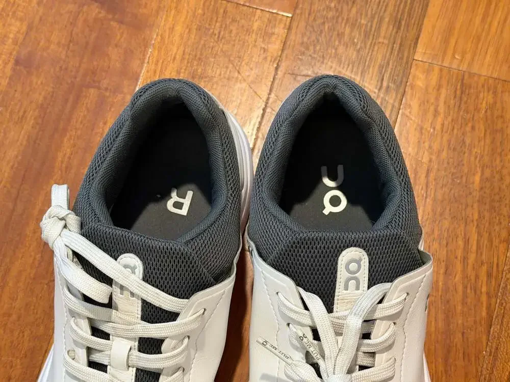 On Cloud On The Roger Advantage White/Gray Sneakers OnCloud Size 11